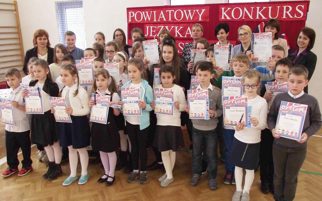 Uczniowie szkół podstawowych rywalizowali w Powiatowym Konkursie Języka Angielskiego w Borku Strzelińskim