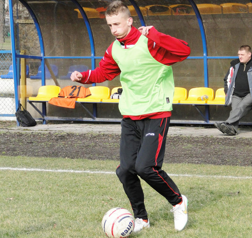 Bartek Korgul jest ważnym piłkarzem Strzelinianki