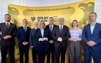 Młodzi Dolnoślązacy mogą zostać radnymi województwa. Trwa nabór do Młodzieżowego Sejmiku