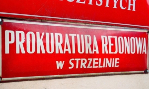 Przestępcy oferują pracę