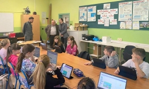 Laptopy dla uczniów, wyższe stawki dla strażaków i agroturystyka w Miłocicach