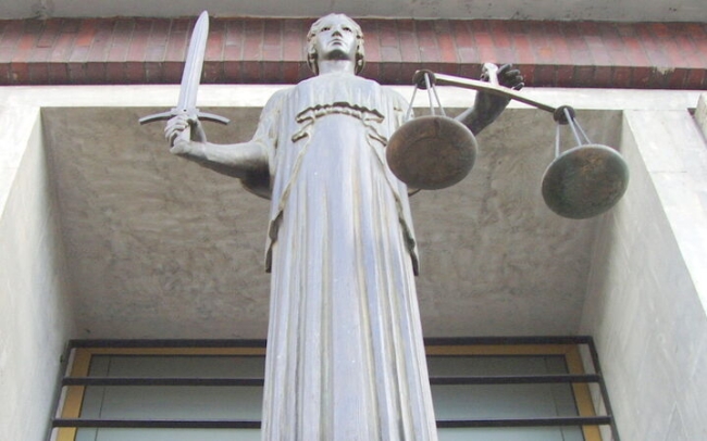 Pedofil przed sądem