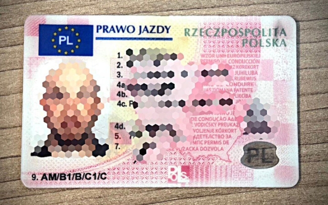 Miał lewe prawo jazdy