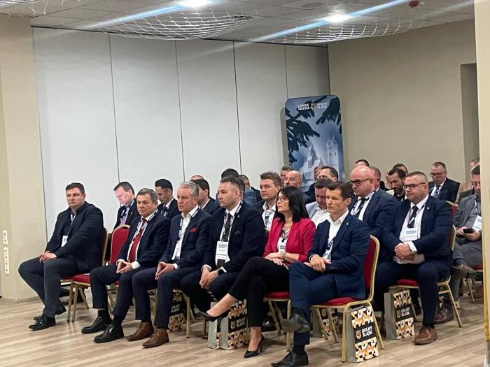 Włodarze mieli okazję porozmawiać z przedstawicielem rządu w terenie, wojewodą Anną Żabską