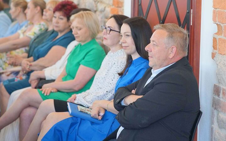 W sesji licznie uczestniczyli przedstawiciele gminnych jednostek i spółek oraz pracownicy urzędu. Fot. Lech Pąchalski