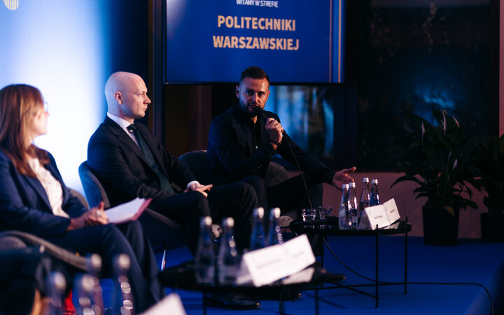 Wicemarszałek Michał Rado podczas panelu dyskusyjnego