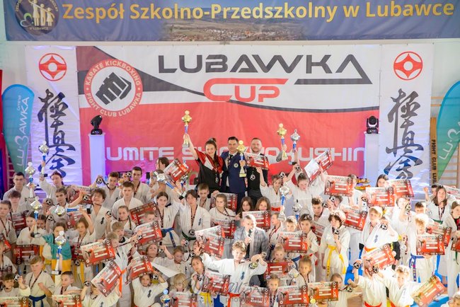 Pamiątkowe zdjęcie uczestników zawodów Pamiątkowe zdjęcie uczestników zawodów