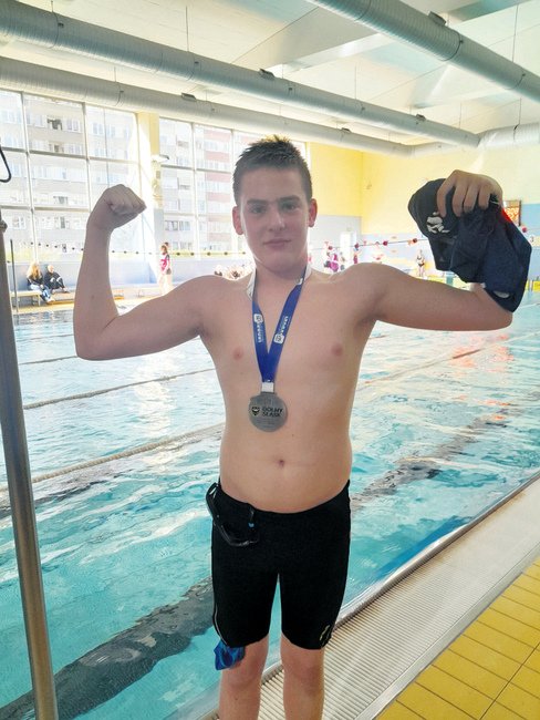 Jakub Witan ze srebrnym medalem Jakub Witan ze srebrnym medalem