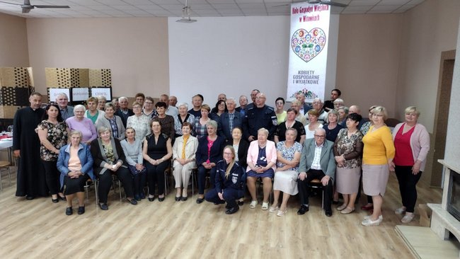 E. Uczestnicy spotkania pod nazwą Bezpieczny Senior E. Uczestnicy spotkania pod nazwą Bezpieczny Senior