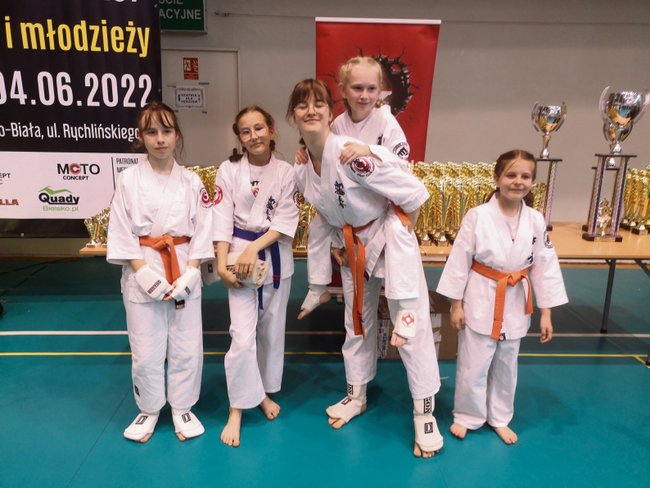 Reprezentantki Borowa w Bielsku-Białej Reprezentantki Borowa w Bielsku-Białej