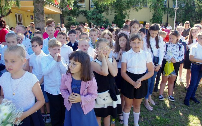 Zakończenie roku szkolnego w SP nr 5 w Strzelinie Zakończenie roku szkolnego w SP nr 5 w Strzelinie