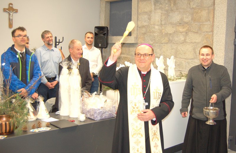 Budynek poświęcił ks. biskup Jacek Kiciński Budynek poświęcił ks. biskup Jacek Kiciński