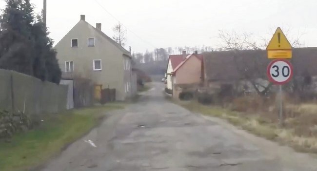 Jeden z odcinków będzie przebiegał przez Dobroszów w gminie Przeworno Jeden z odcinków będzie przebiegał przez Dobroszów w gminie Przeworno