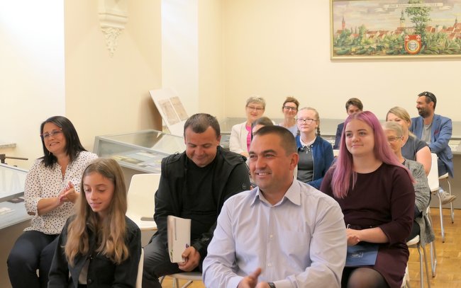 W spotkaniu udział wzięli nie tylko wyróżnieni uczniowie, ale także ich dumni rodzice