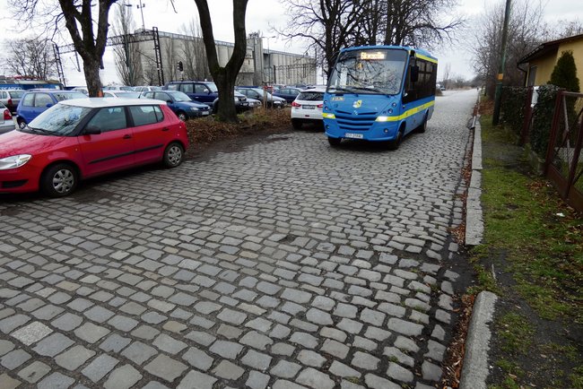 Gmina Strzelin ma w planach przebudowę i oświetlenie dalszej części ul. Bolka I Świdnickiego, która biegnie od dworca w stronę wiaduktu pod Szczawinem