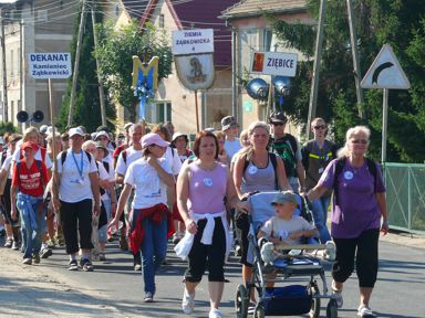 2 sierpnia, Przeworno gościło Pielgrzymkę Świdnicką, podążającą na Jasną Górę