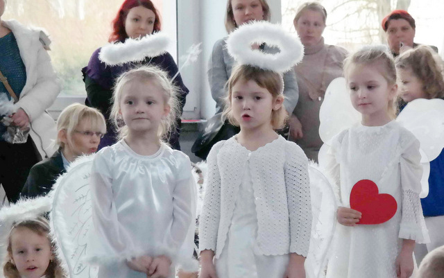 Występom swoich pociech przyglądali się rodzice Występom swoich pociech przyglądali się rodzice
