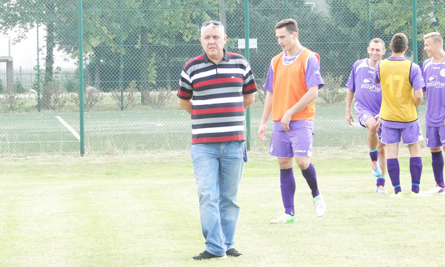 Trener Wiesław Urycz zostaje w Kondratowicach
