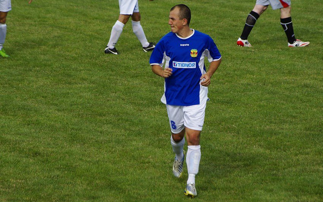 Adrian Miedziński (Polonia Jaksonów) stwierdził, że infrastruktura sportowa w powiecie strzelińskim uległa znacznej poprawie