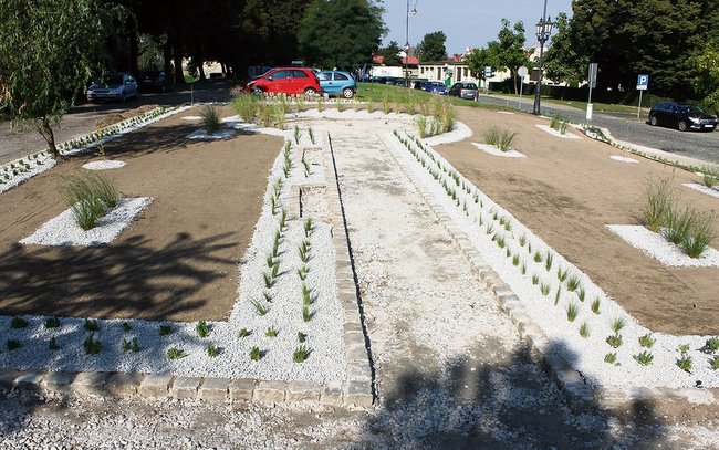 Skwer przy ul. Jana Pawła II nareszcie zyskał nowy wygląd