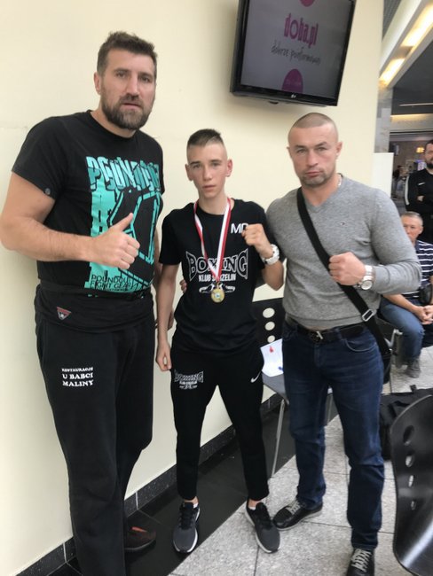 Od lewej: pięściarz wagi ciężkiej Mariusz Wach, Mike Drużga oraz były Mistrz Europy Piotr Wilczewski Od lewej: pięściarz wagi ciężkiej Mariusz Wach, Mike Drużga oraz były Mistrz Europy Piotr Wilczewski