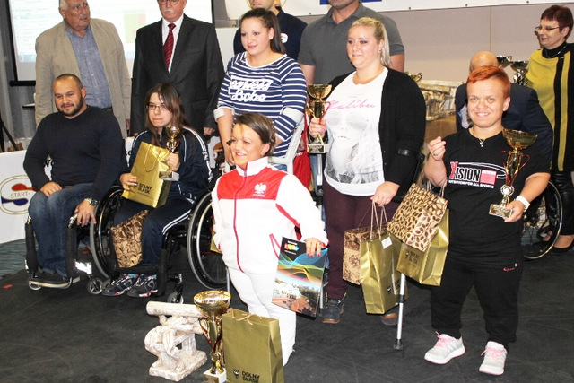 Małgorzata Hałas ma coraz liczniejsze grono kibiców Małgorzata Hałas ma coraz liczniejsze grono kibiców