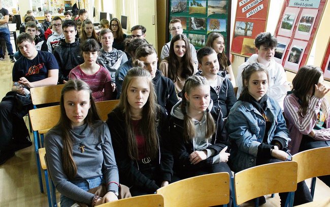 Uczniowie poznali szeroką ofertę edukacyjną CKZiU w Strzelinie Uczniowie poznali szeroką ofertę edukacyjną CKZiU w Strzelinie