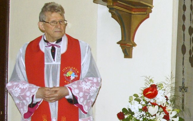 Ks. proboszcz Stanisłąw Włodarski, kapłan od 45 lat, a od 30 w nowoleskiej parafii Ks. proboszcz Stanisłąw Włodarski, kapłan od 45 lat, a od 30 w nowoleskiej parafii