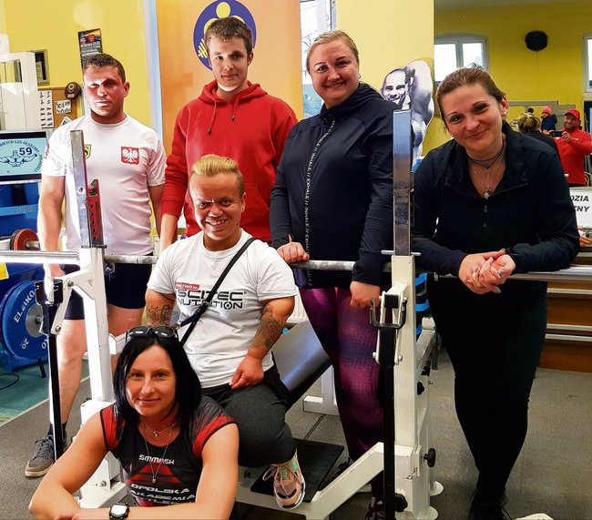 Drużyna Hałas Team podczas zawodów Drużyna Hałas Team podczas zawodów