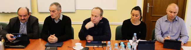 Radni zapoznali się z projektami uchwał, które przedstawiali urzędnicy Radni zapoznali się z projektami uchwał, które przedstawiali urzędnicy