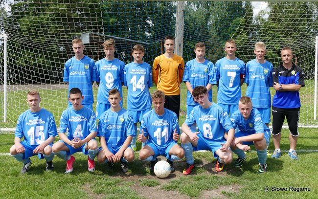 Młodzik pokonał Dwójkę 1:0 i awansował do „okręgówki” Młodzik pokonał Dwójkę 1:0 i awansował do „okręgówki”