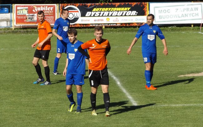 Marek Robak (nr 6) dwa razy był bliski wpisania się na listę strzelców Marek Robak (nr 6) dwa razy był bliski wpisania się na listę strzelców
