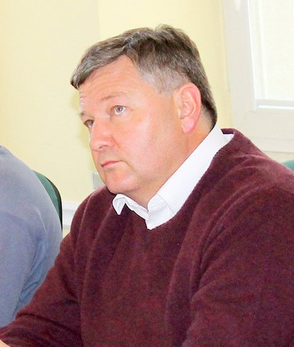 - Jestem za tym całą duszą, ciałem i rękoma, bo wiem, jaki jest dzisiaj problem na wsiach - mówił radny Piotr Litwin - Jestem za tym całą duszą, ciałem i rękoma, bo wiem, jaki jest dzisiaj problem na wsiach - mówił radny Piotr Litwin