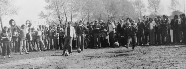 1 maja 1978r. Zawody sportowe na stadionie w Przewornie z udziałem spółdzielców z GS