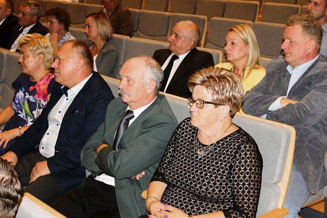W spotkaniu uczestniczyły nie tylko osoby związane wcześniej z lokalnym samorządem W spotkaniu uczestniczyły nie tylko osoby związane wcześniej z lokalnym samorządem