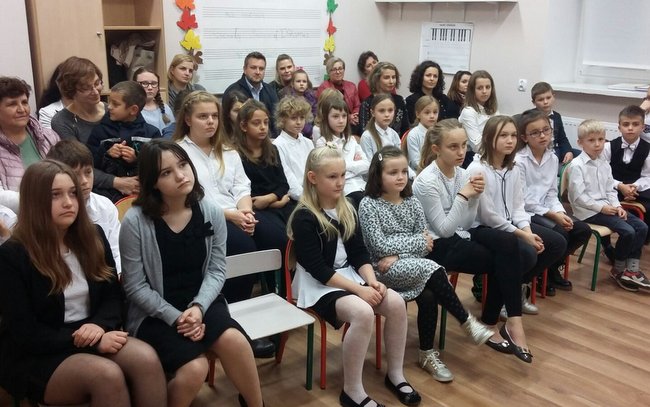 Spektakl teatralny zrobił na uczniach ogromne wrażenie Spektakl teatralny zrobił na uczniach ogromne wrażenie