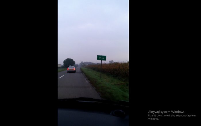 Przy wjeździe do Ośna od strony Strzelina nie ma znaku ograniczenia prędkości do 40 km/h (stan na 27 września br.)