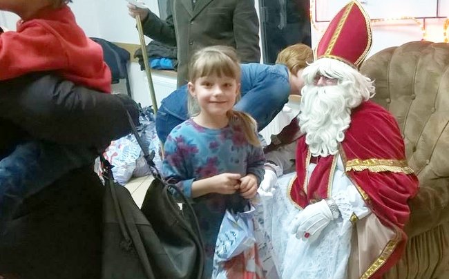 Najmłodsi nie kryli zadowolenia po spotkaniu ze świętym Mikołajem