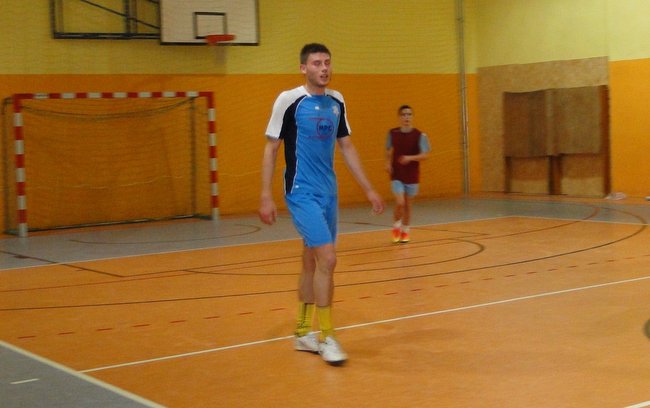 Piotr Góra jest zawodnikiem lidera MPC Pęcz