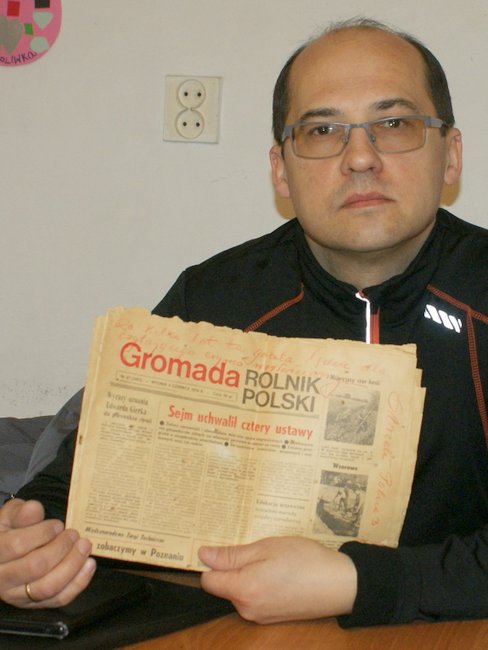 Andrzej Kawecki znalazł w odnawianej kanapie starą gazetę Andrzej Kawecki znalazł w odnawianej kanapie starą gazetę