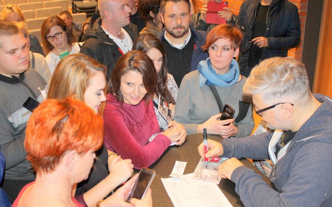 Najwytrwalsi fani zdobyli autografy