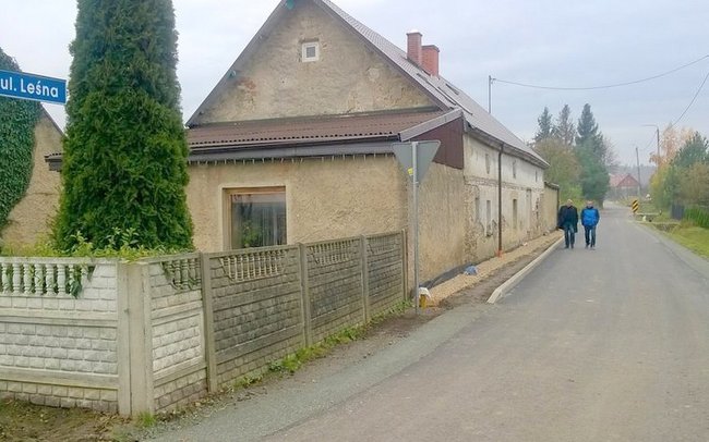 Gmina Strzelin zakończyła przebudowę ulicy Leśnej w Kuropatniku. Inwestycja kosztowała prawe 350 tys. zł