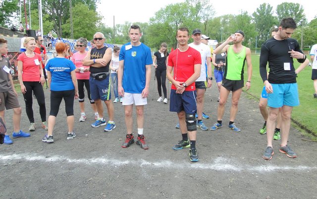 Uczestnicy biegu głównego