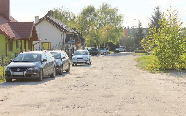 Na ul. Mikołaja Reja powstanie ciąg pieszo-jezdny o nawierzchni bitumicznej i oświetlenie uliczne