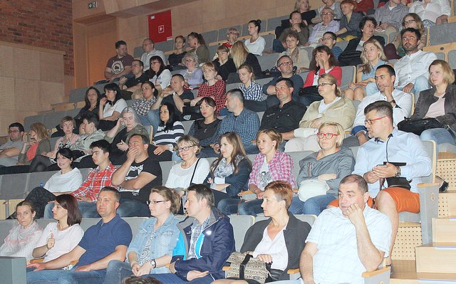 Bogaty program rozbawił publiczności do łez