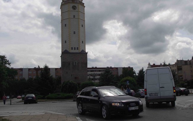 Główne wejście do ratusza na Rynku miałoby znajdować się od strony ul. Jana Pawła II