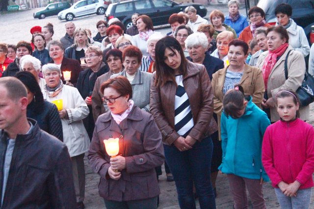 Majowa procesja ma w Wiązowie dużo zwolenników